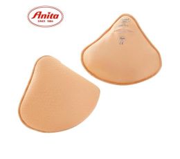 ΠΡΟΘΕΣΗ ΜΕΤΕΓΧΕΙΡΗΤΙΚΗ EquiLight Anatomicalty-shaped | Επιθέματα Μαστεκτομής στο Paterakis Medical Group